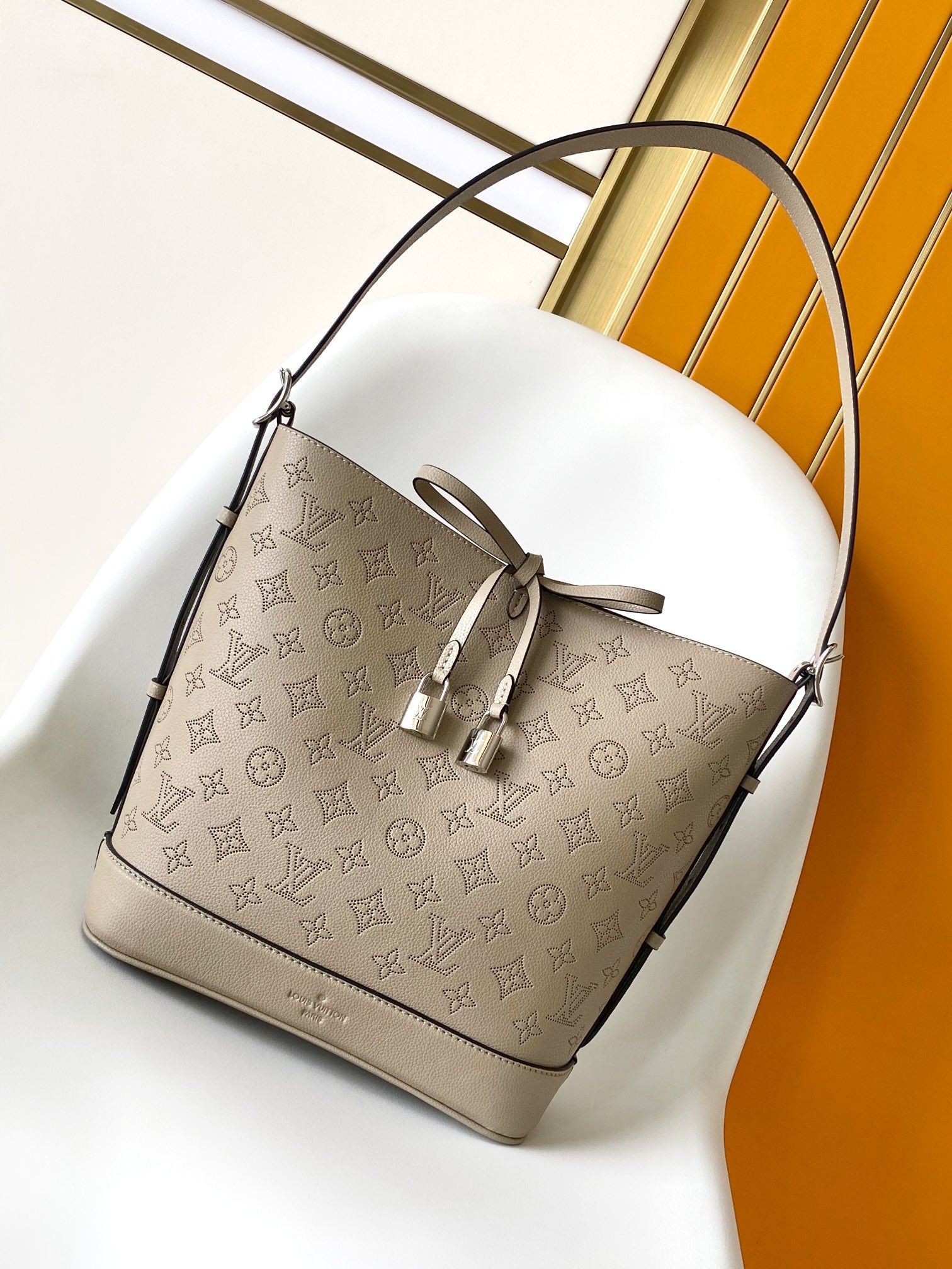 China Replica LV Handbags 168usd Only