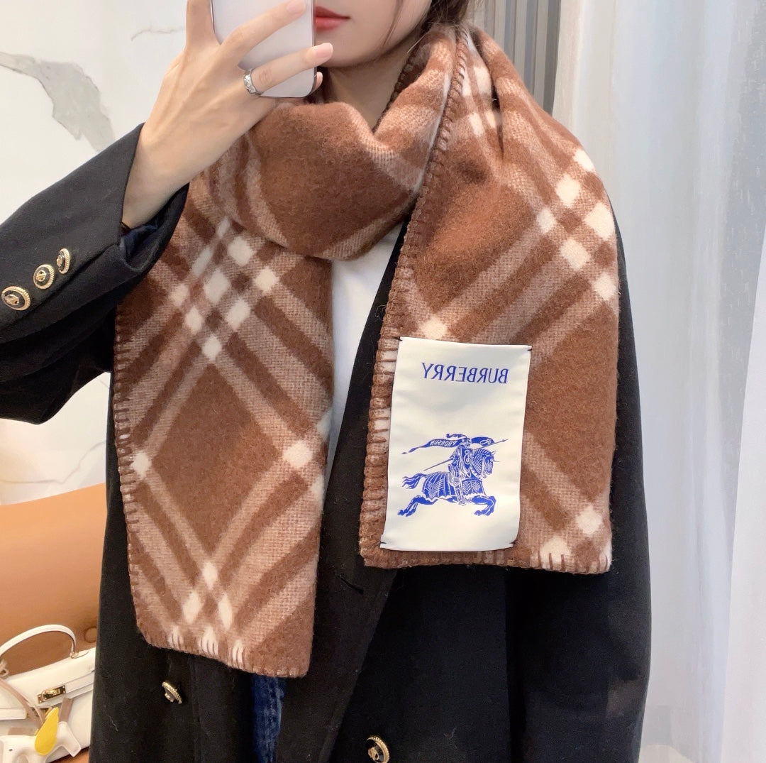 China Replica Burberry Scarf 48usd Only