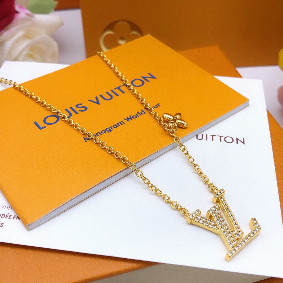 China Replica LV Necklaces 28usd Only