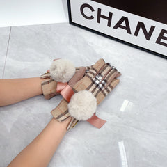 China Replica Burberry Hats 32usd Only