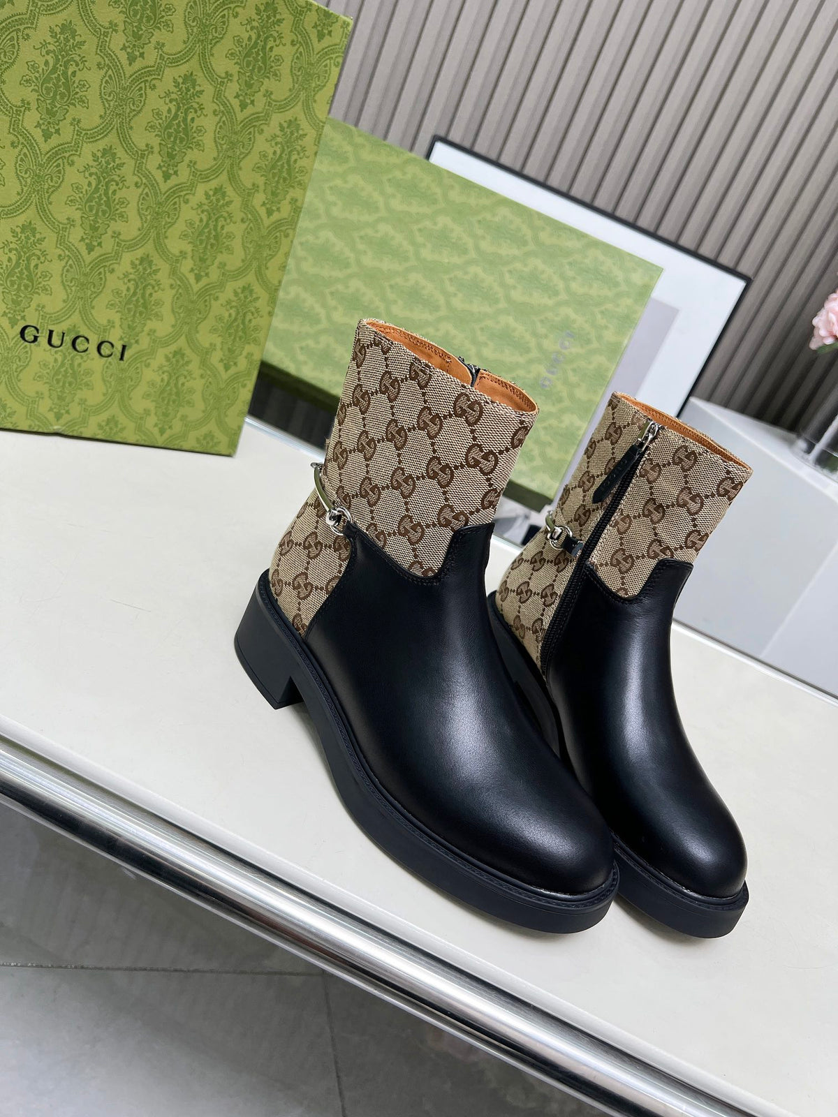 China Replica Gucci Women Shoes 102usd Only