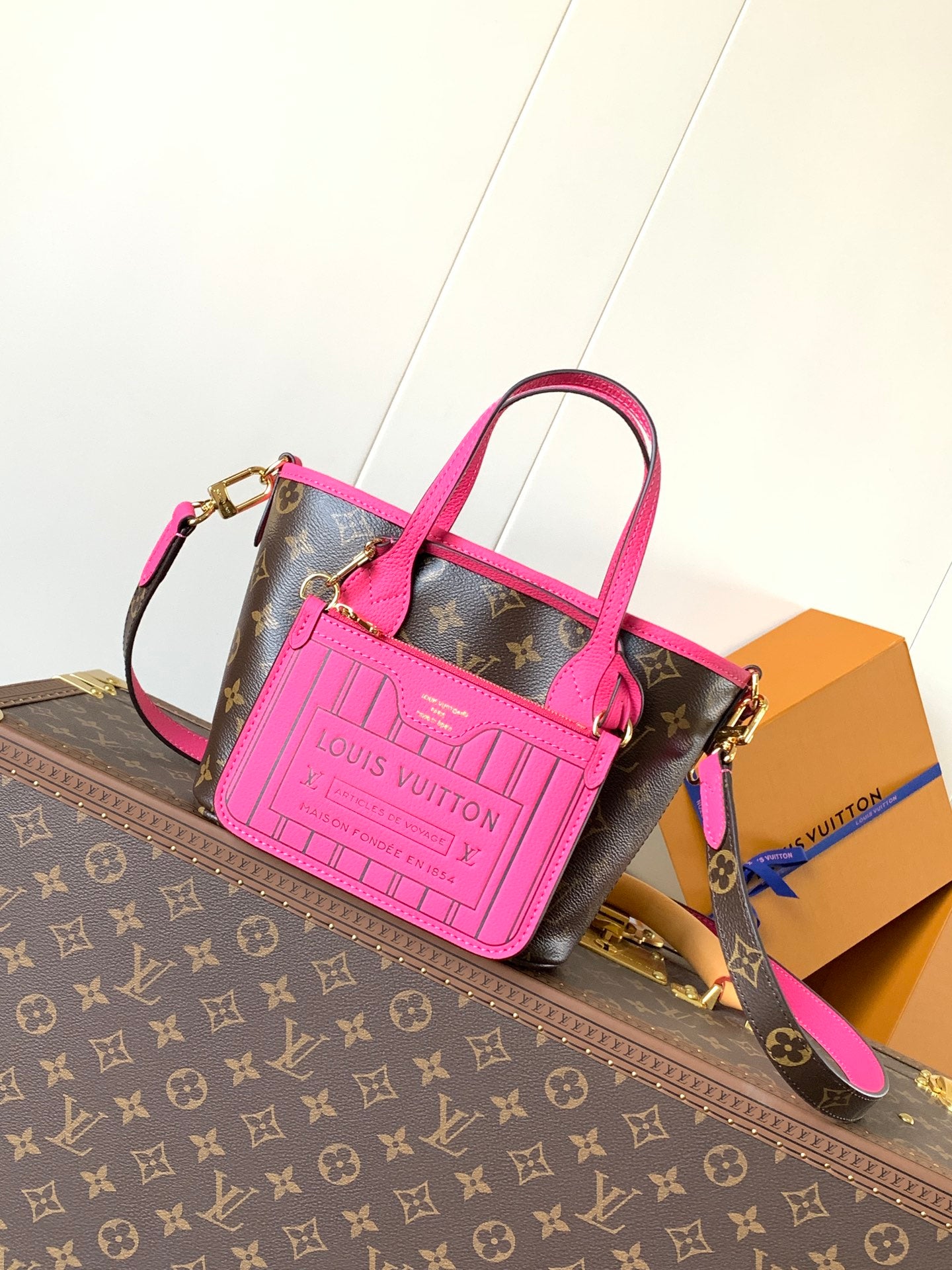 China Replica LV Handbags 156usd Only