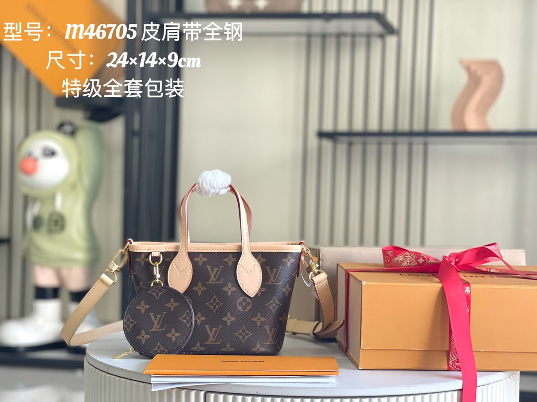 China Replica LV Handbags 267usd Only