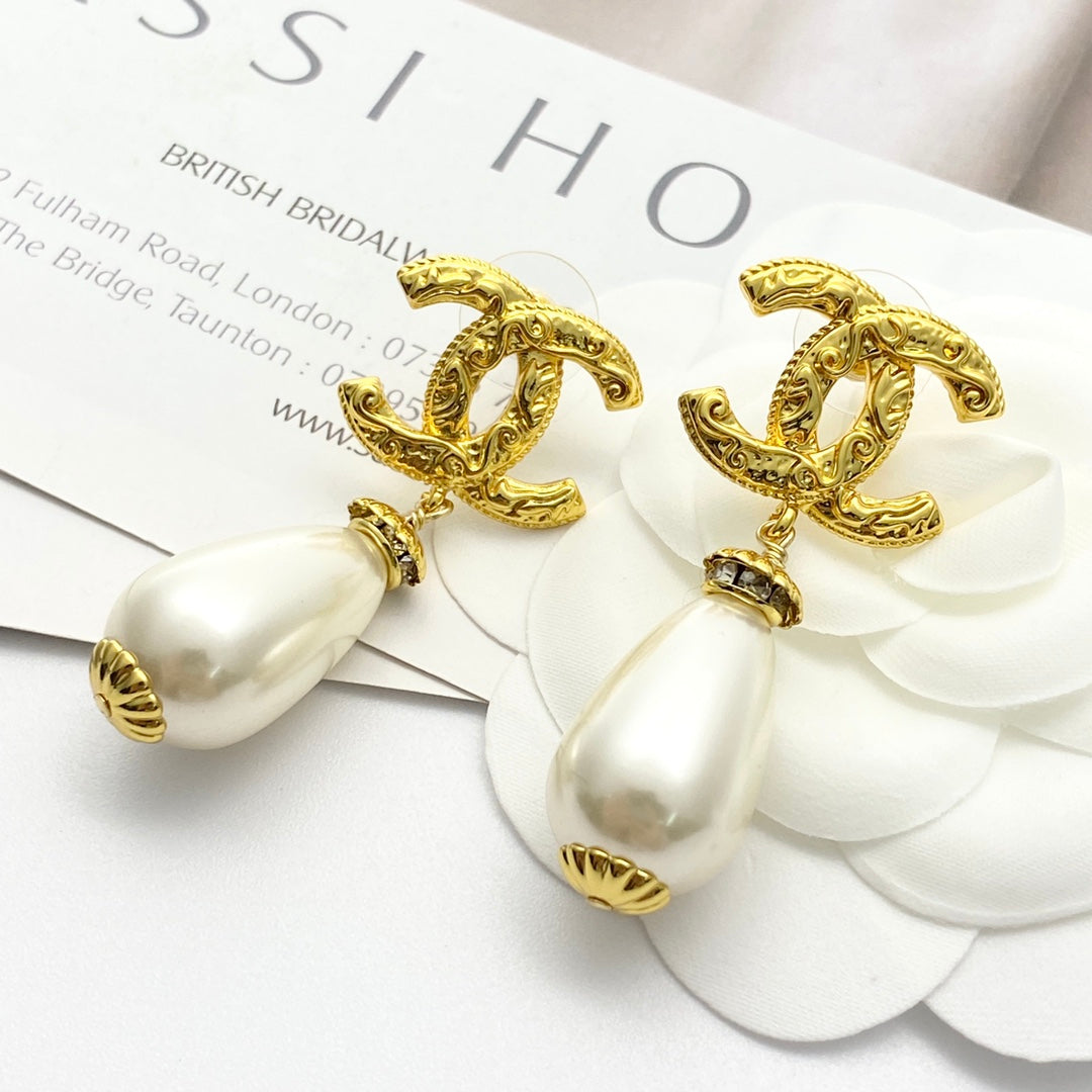 China Replica Chanel Earrings 28usd Only