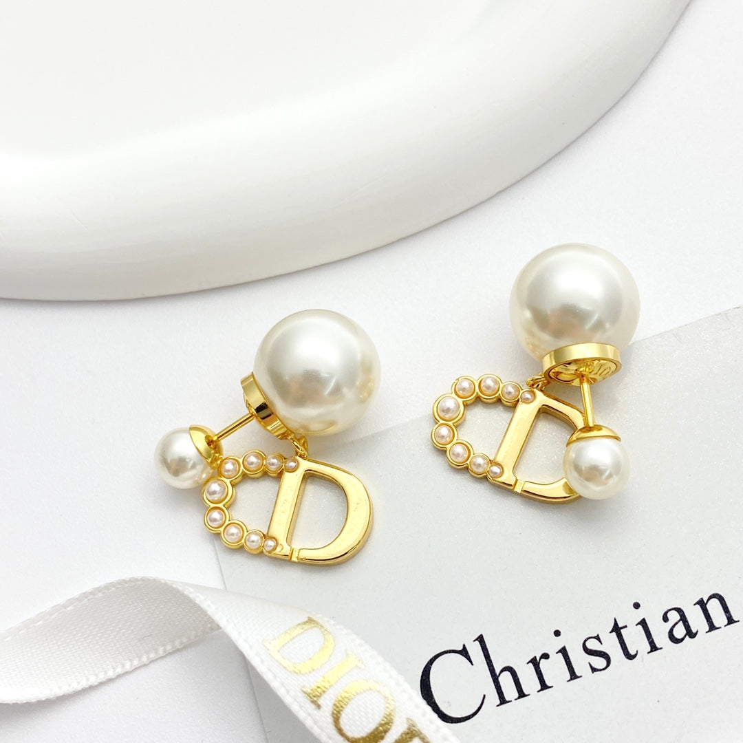 China Replica Dior Earrings 28usd Only