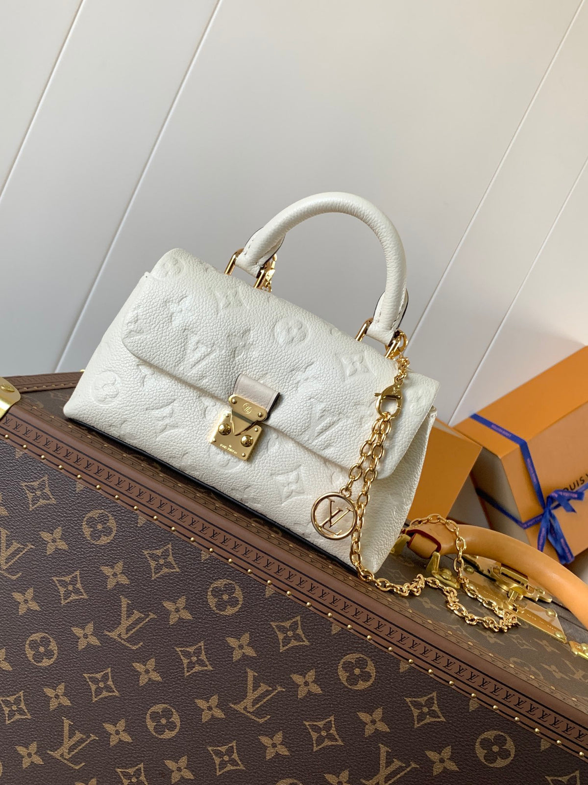 China Replica LV Handbags 129usd Only
