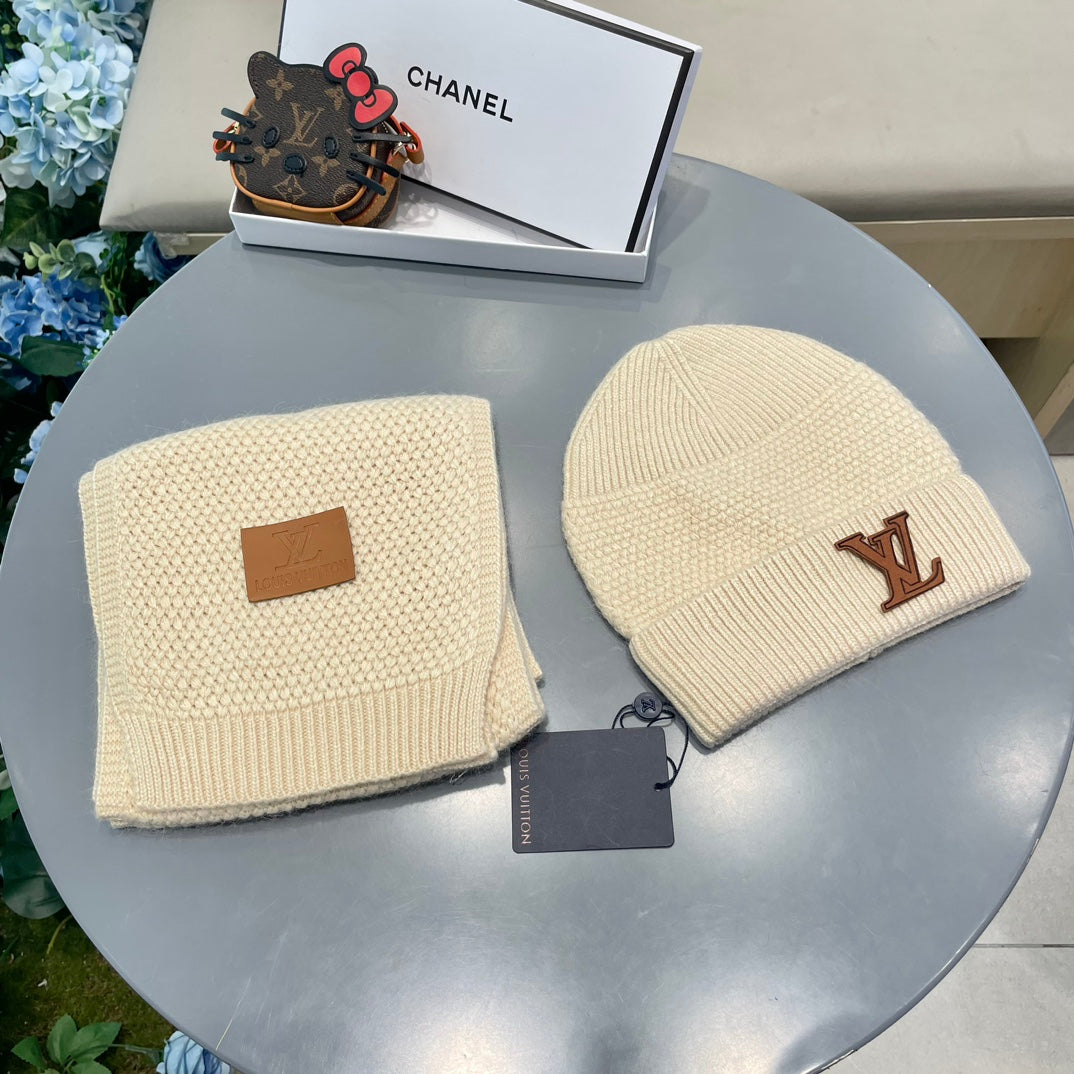 China Replica LV Scarf 54usd Only