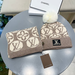 China Replica LV Scarf 64usd Only