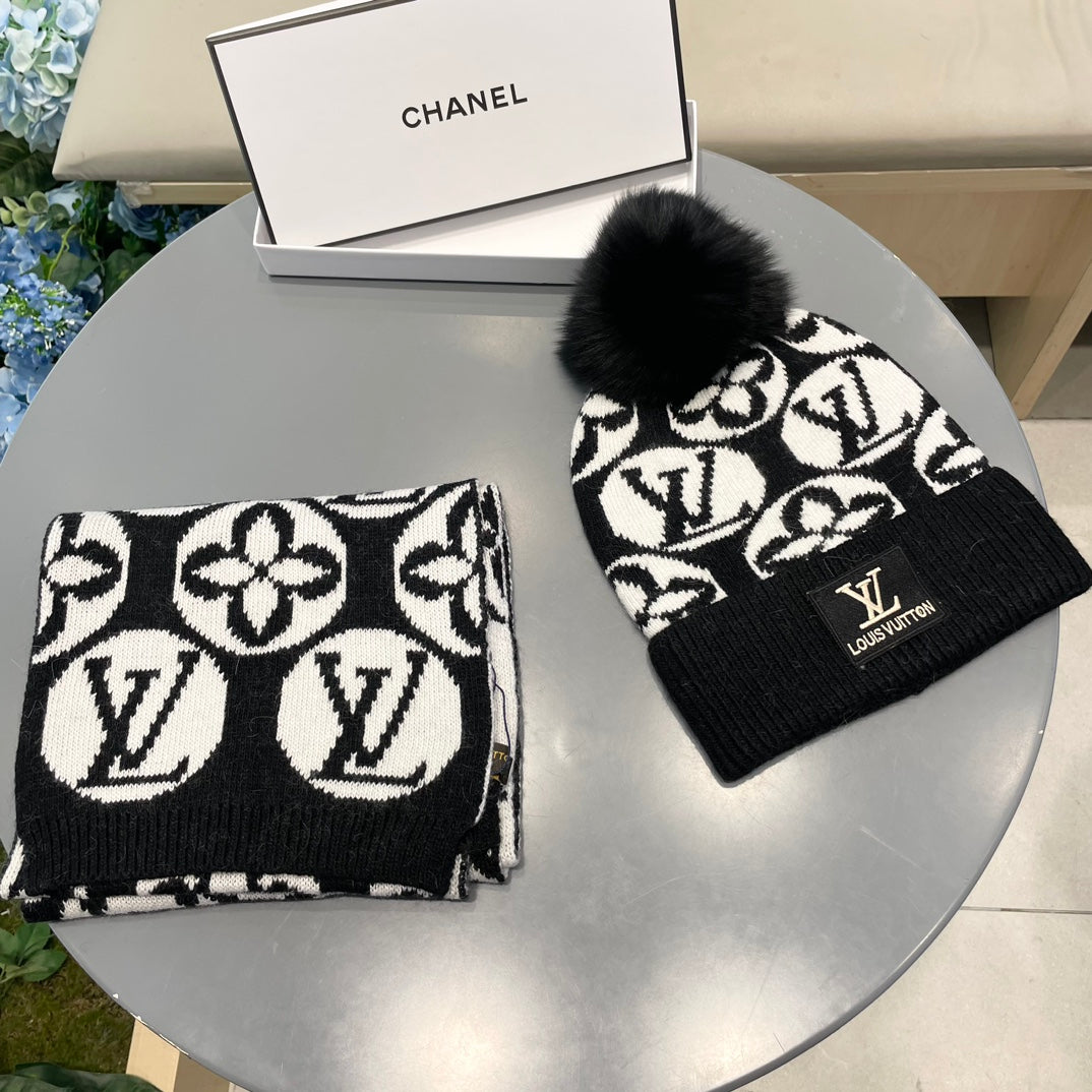 China Replica LV Scarf 64usd Only