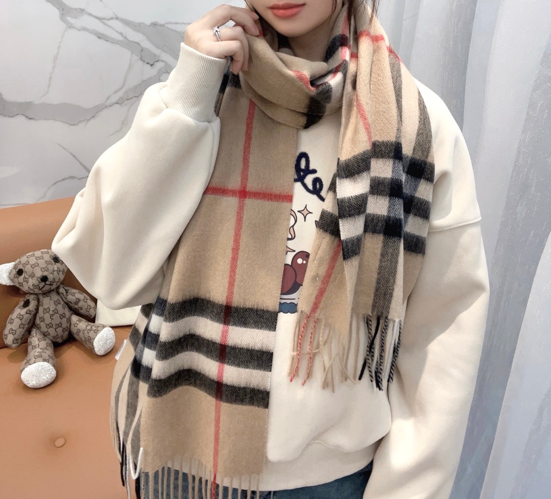 China Replica Burberry Scarf 42usd Only