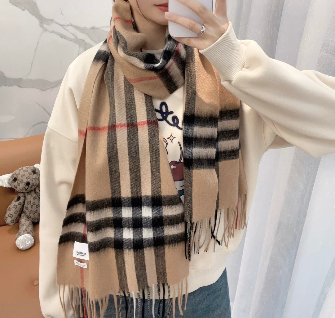 China Replica Burberry Scarf 42usd Only