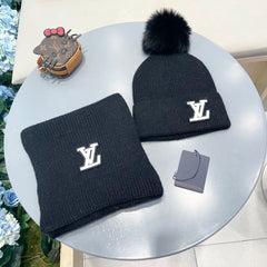 China Replica LV Scarf 54usd Only