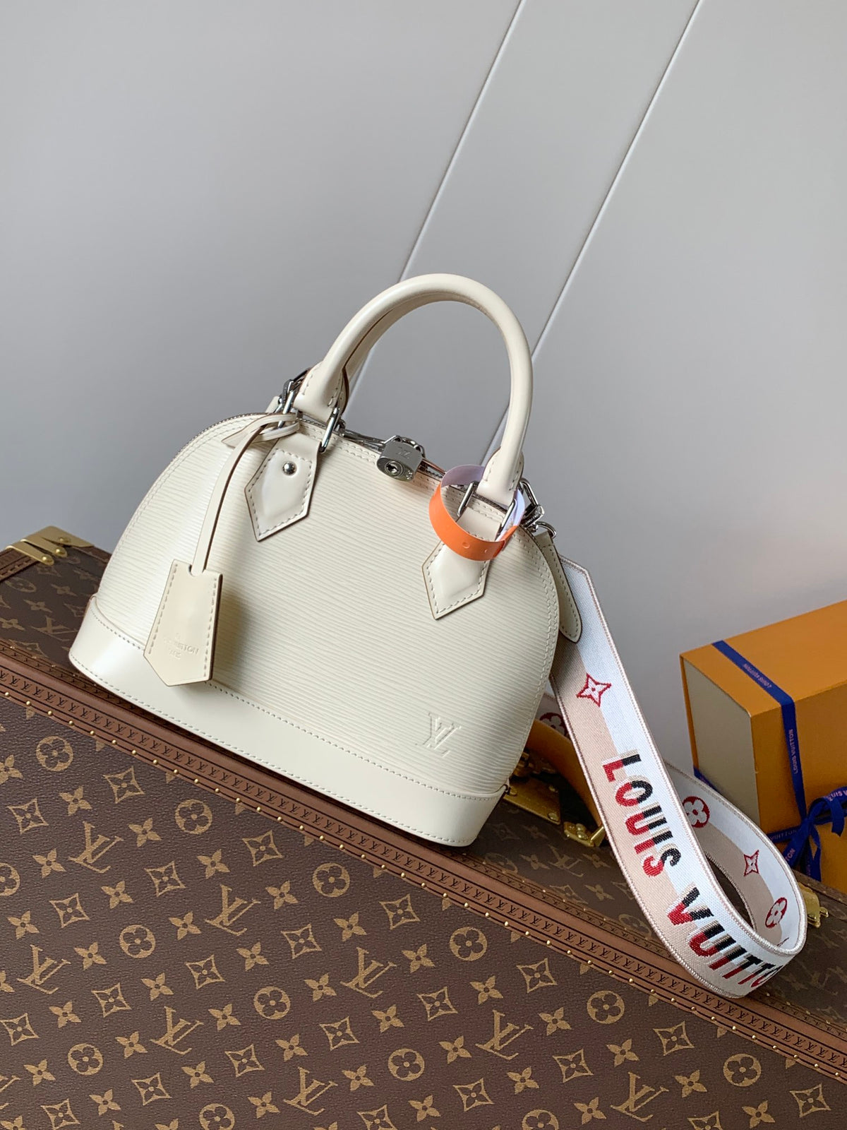 China Replica LV Handbags 189usd Only