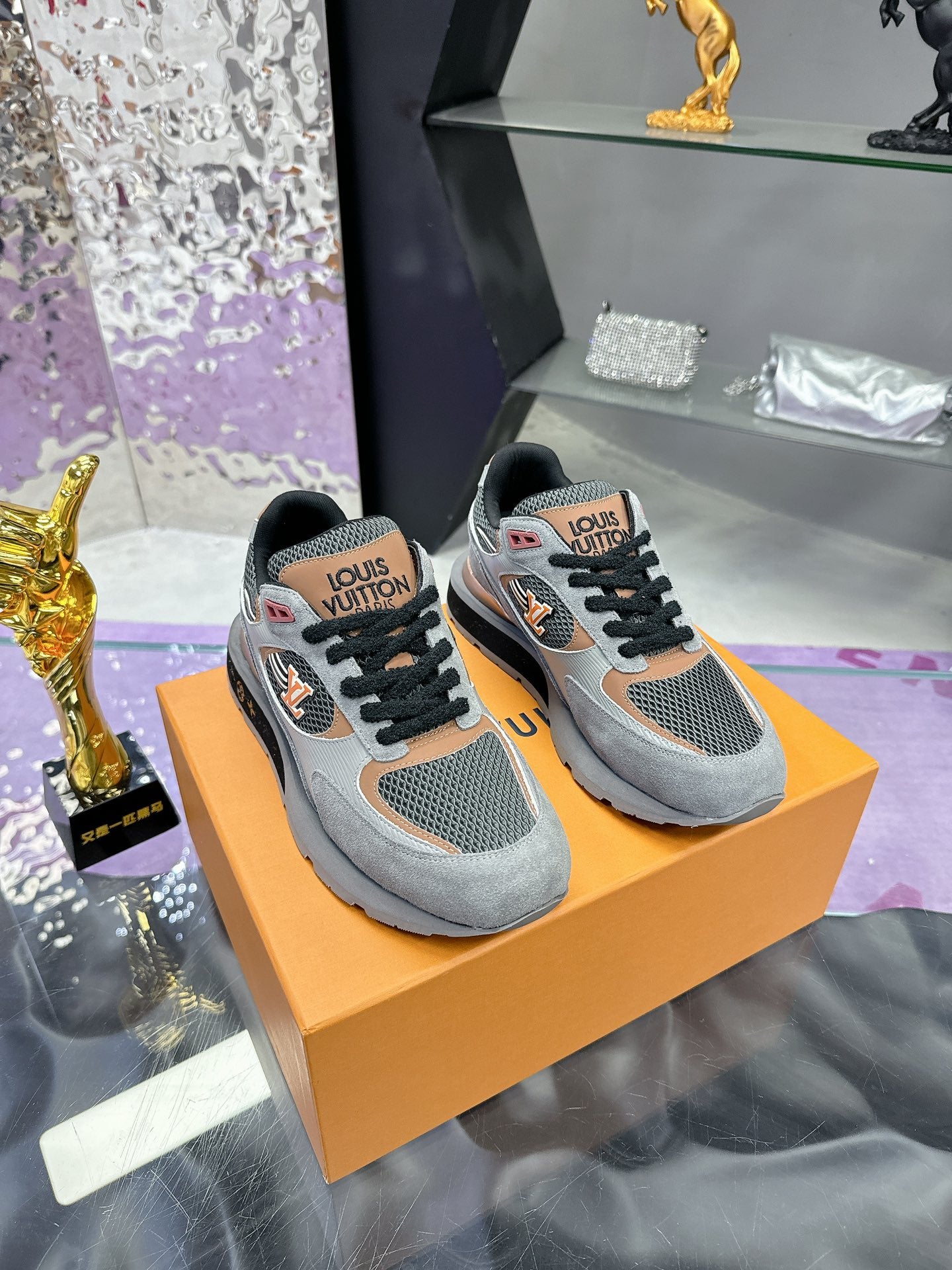 China Replica LV Women Shoes 126usd Only