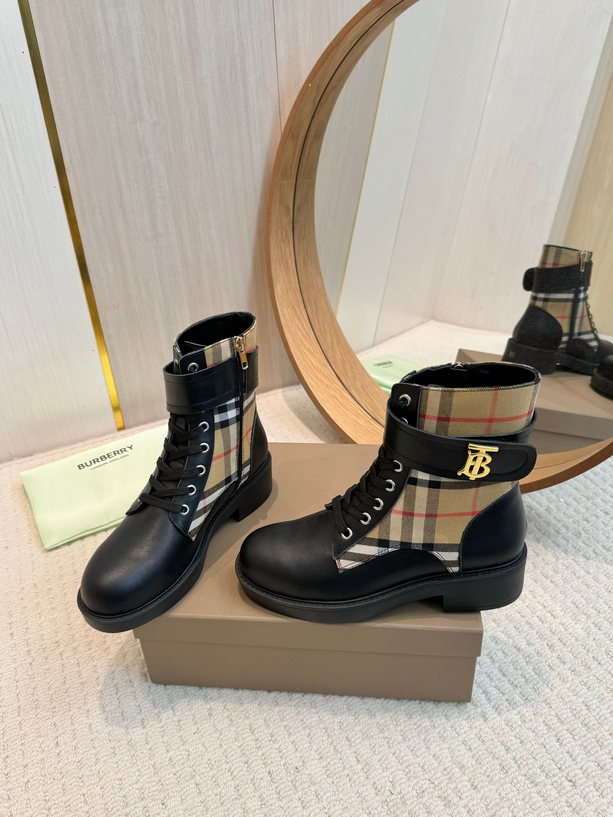 China Replica Burberry Women Shoes 102usd Only