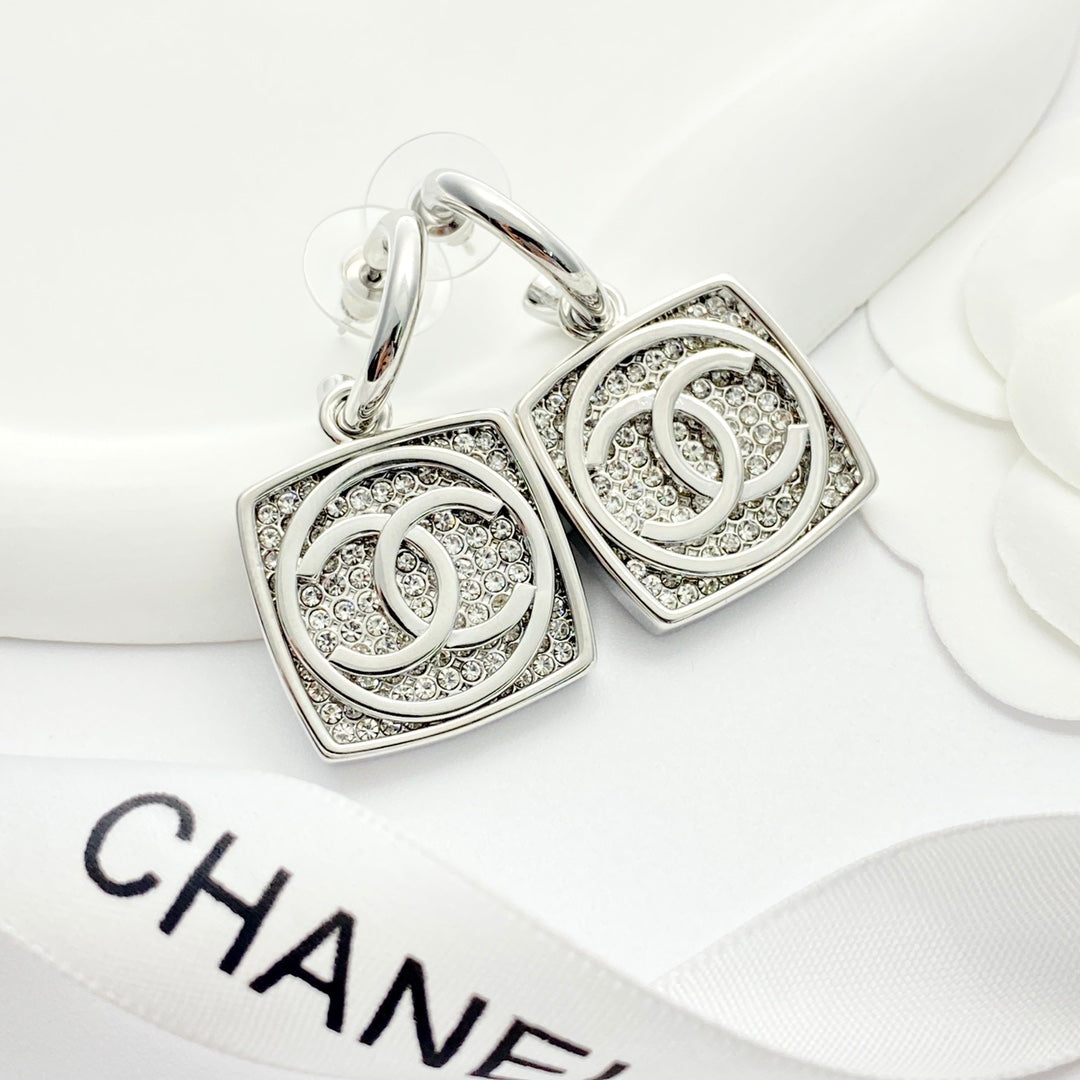China Replica Chanel Earrings 32usd Only