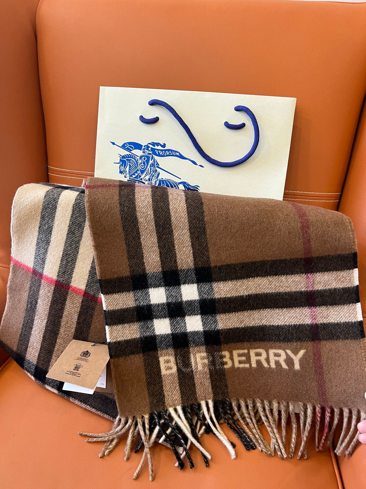 China Replica Burberry Scarf 140usd Only