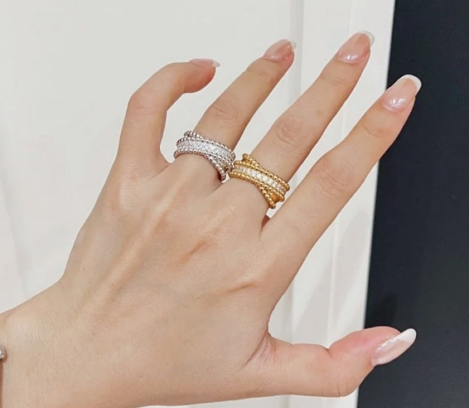 China Replica Van Cleef Arpels Rings 70usd Only