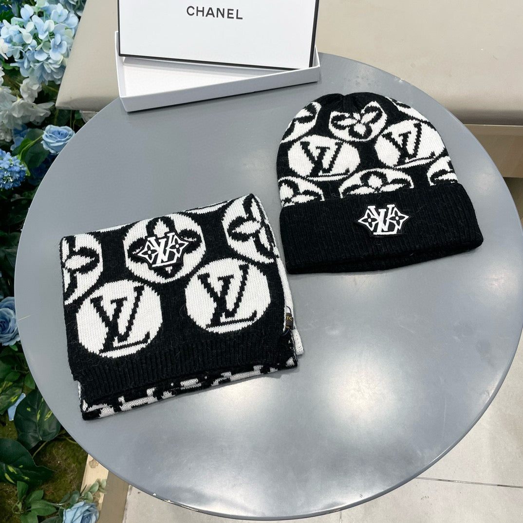 China Replica LV Scarf 54usd Only