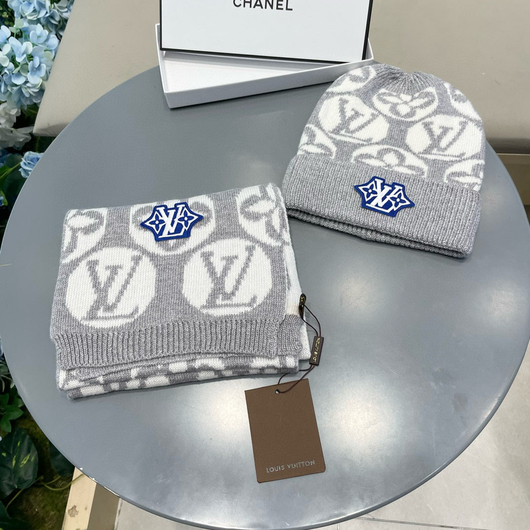 China Replica LV Scarf 54usd Only