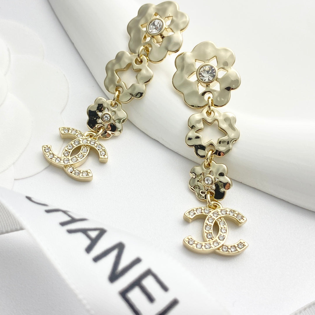China Replica Chanel Earrings 30usd Only