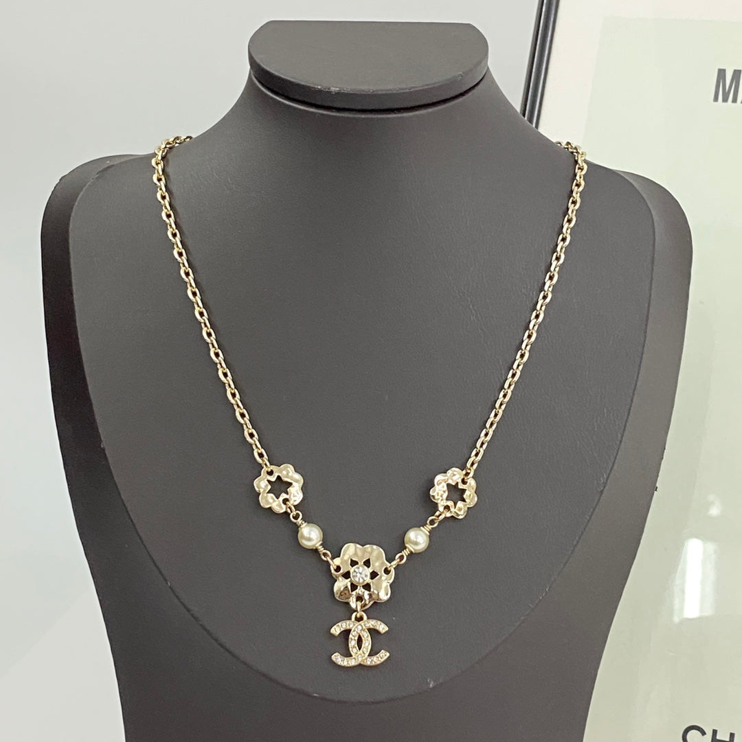 China Replica Chanel Necklaces 39usd Only