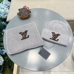 China Replica LV Scarf 54usd Only