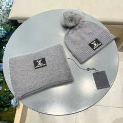 China Replica LV Scarf 58usd Only