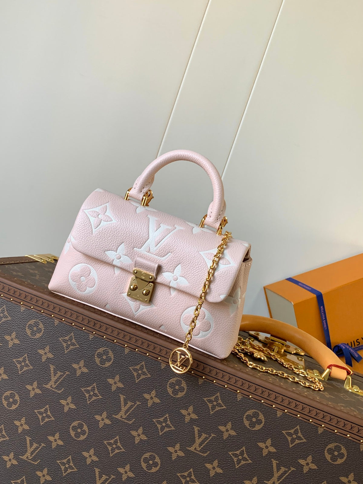 China Replica LV Handbags 129usd Only