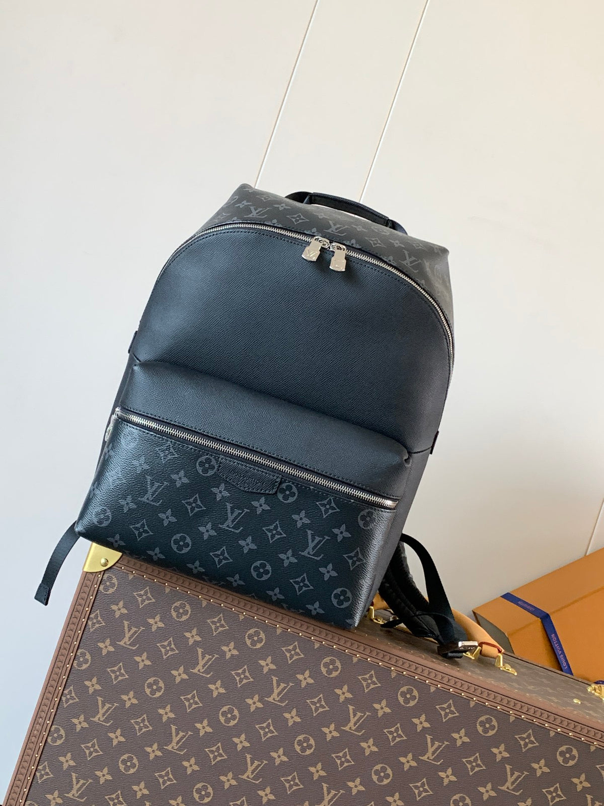 China Replica LV Handbags 165usd Only