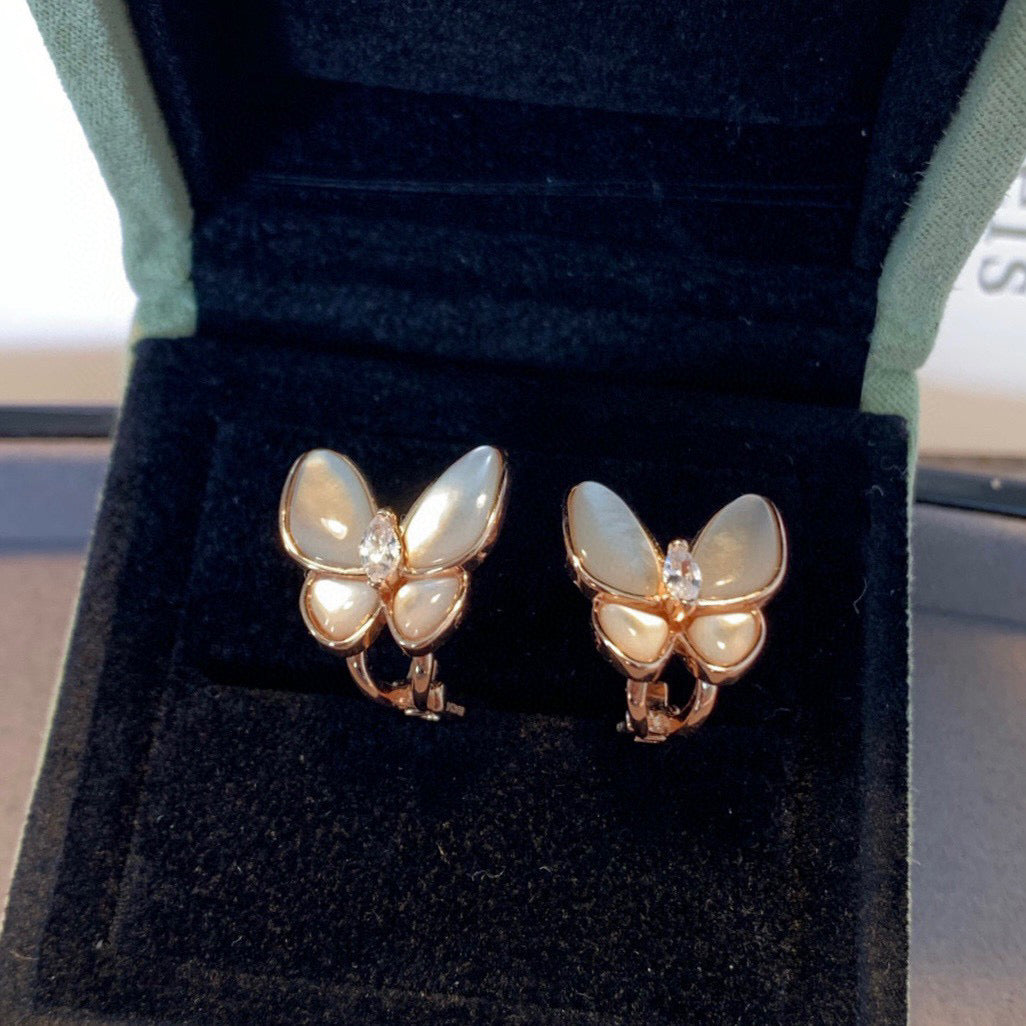 China Replica Van Cleef Arpels Earrings 32usd Only