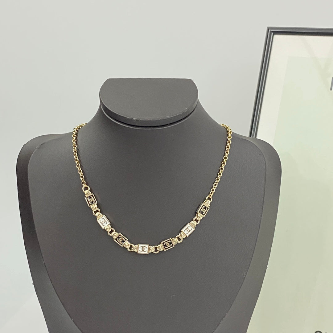 China Replica Chanel Necklaces 45usd Only