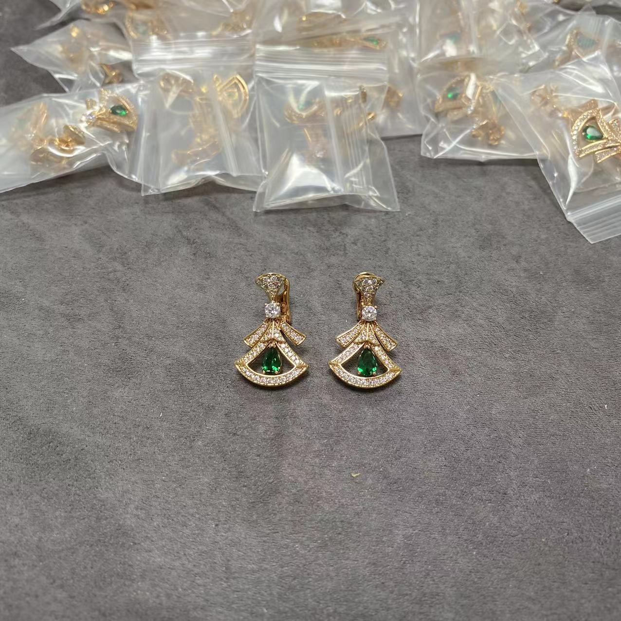 China Replica Bvlgari Earrings 68usd Only
