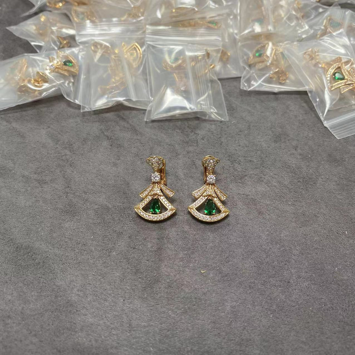 China Replica Bvlgari Earrings 68usd Only