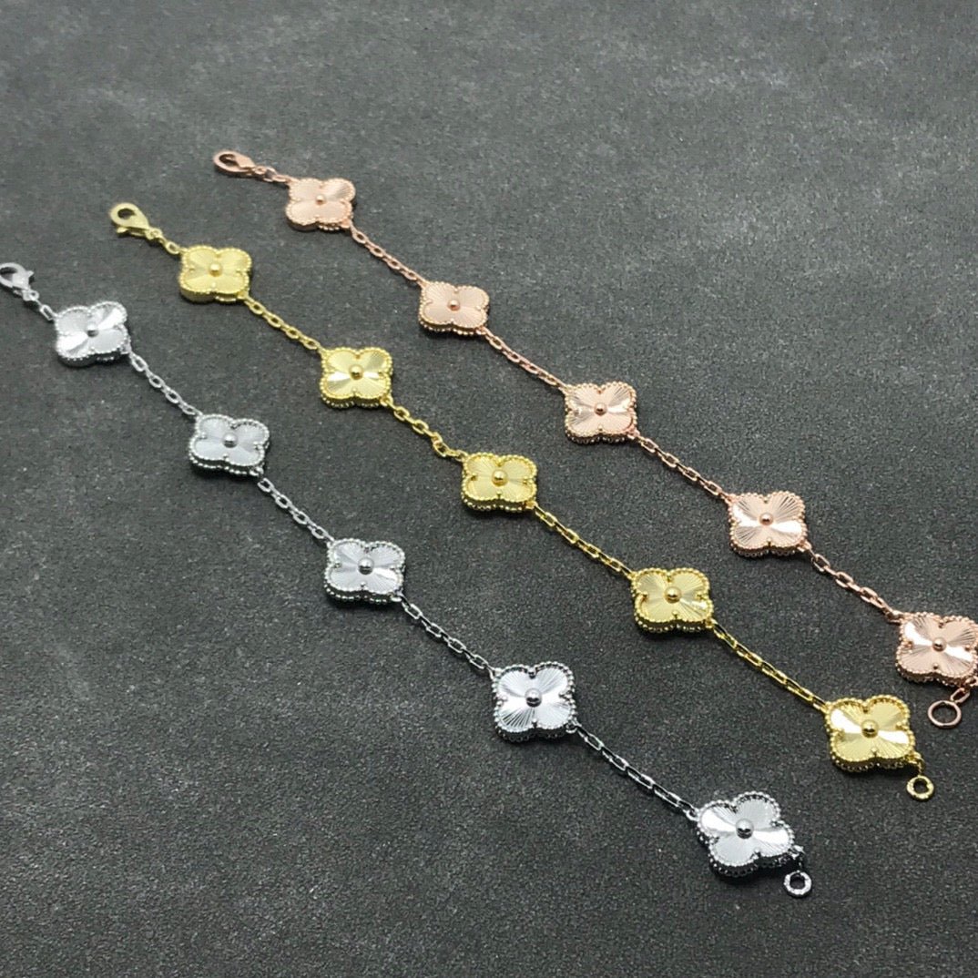 China Replica Van Cleef Arpels Bracelets 35usd Only