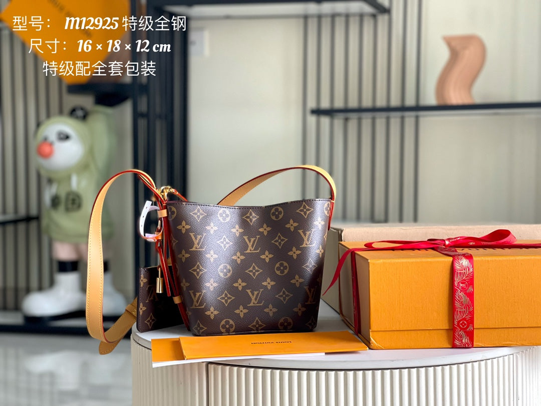 China Replica LV Handbags 246usd Only