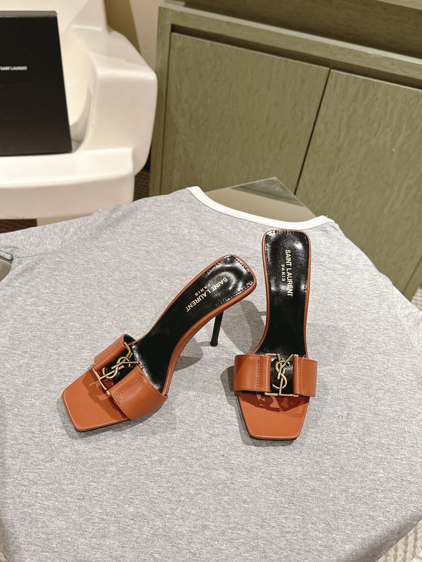 China Replica YSL Women Shoes 112usd Only