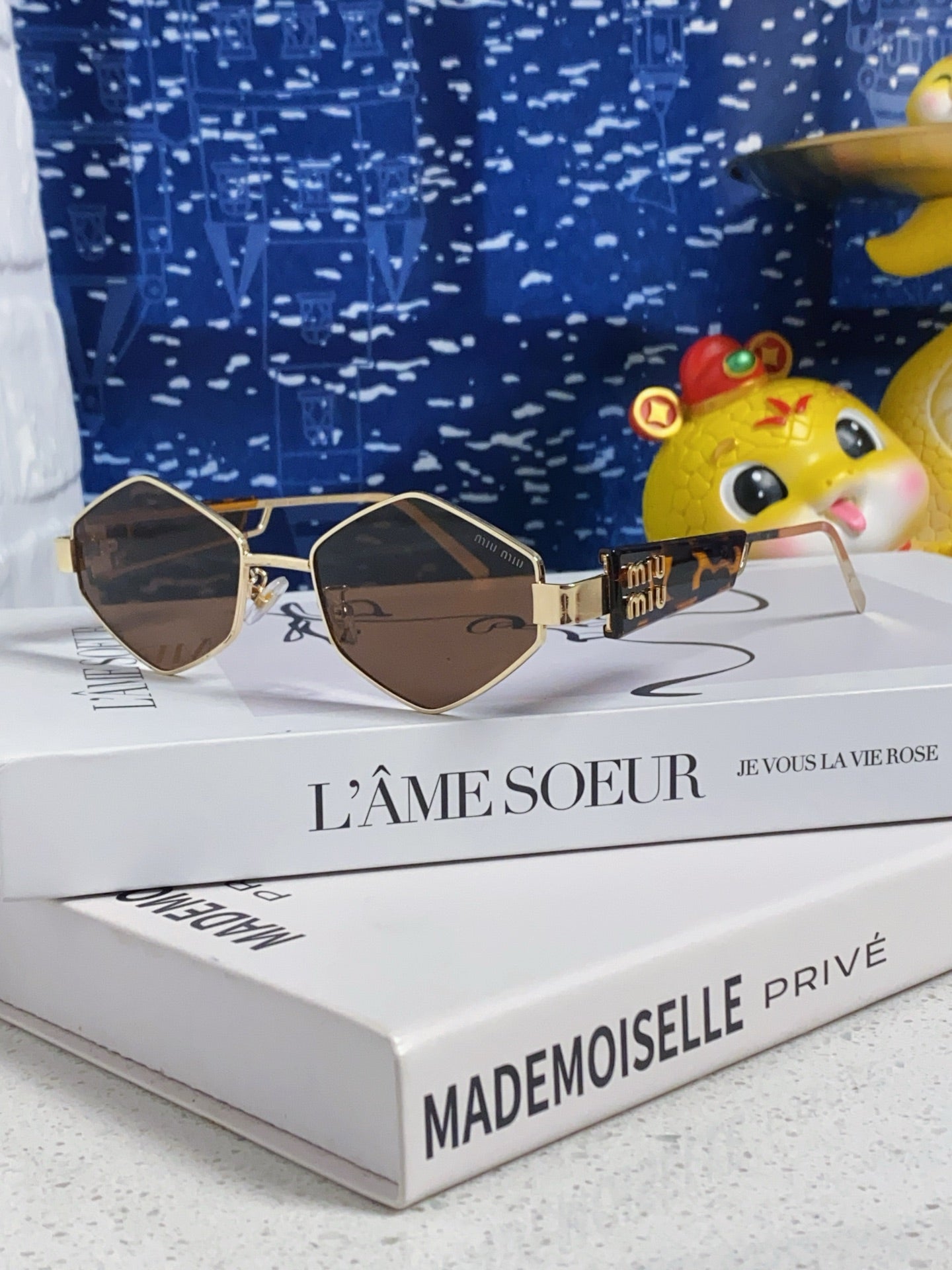 China Replica MiuMiu Sunglasses 28usd Only