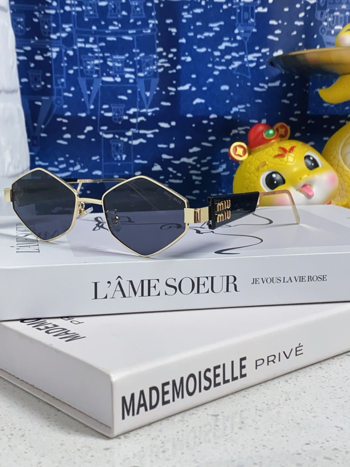 China Replica MiuMiu Sunglasses 26usd Only