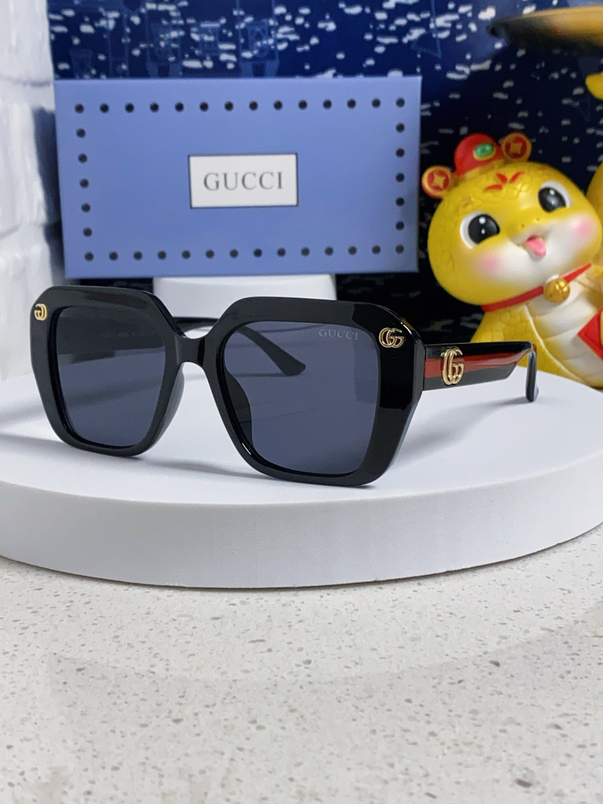 China Replica Gucci Sunglasses 30usd Only