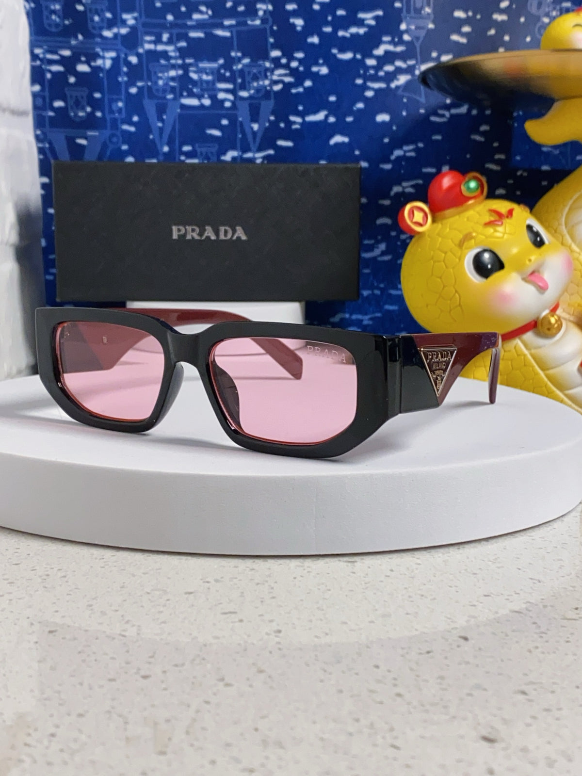 China Replica Prada Sunglasses 22usd Only