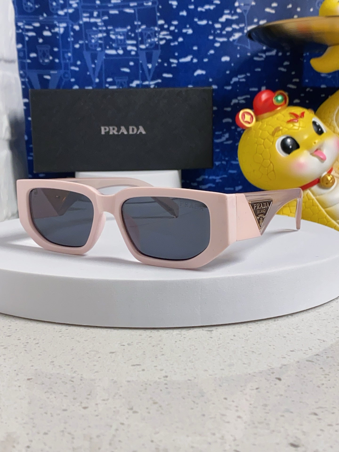 China Replica Prada Sunglasses 28usd Only