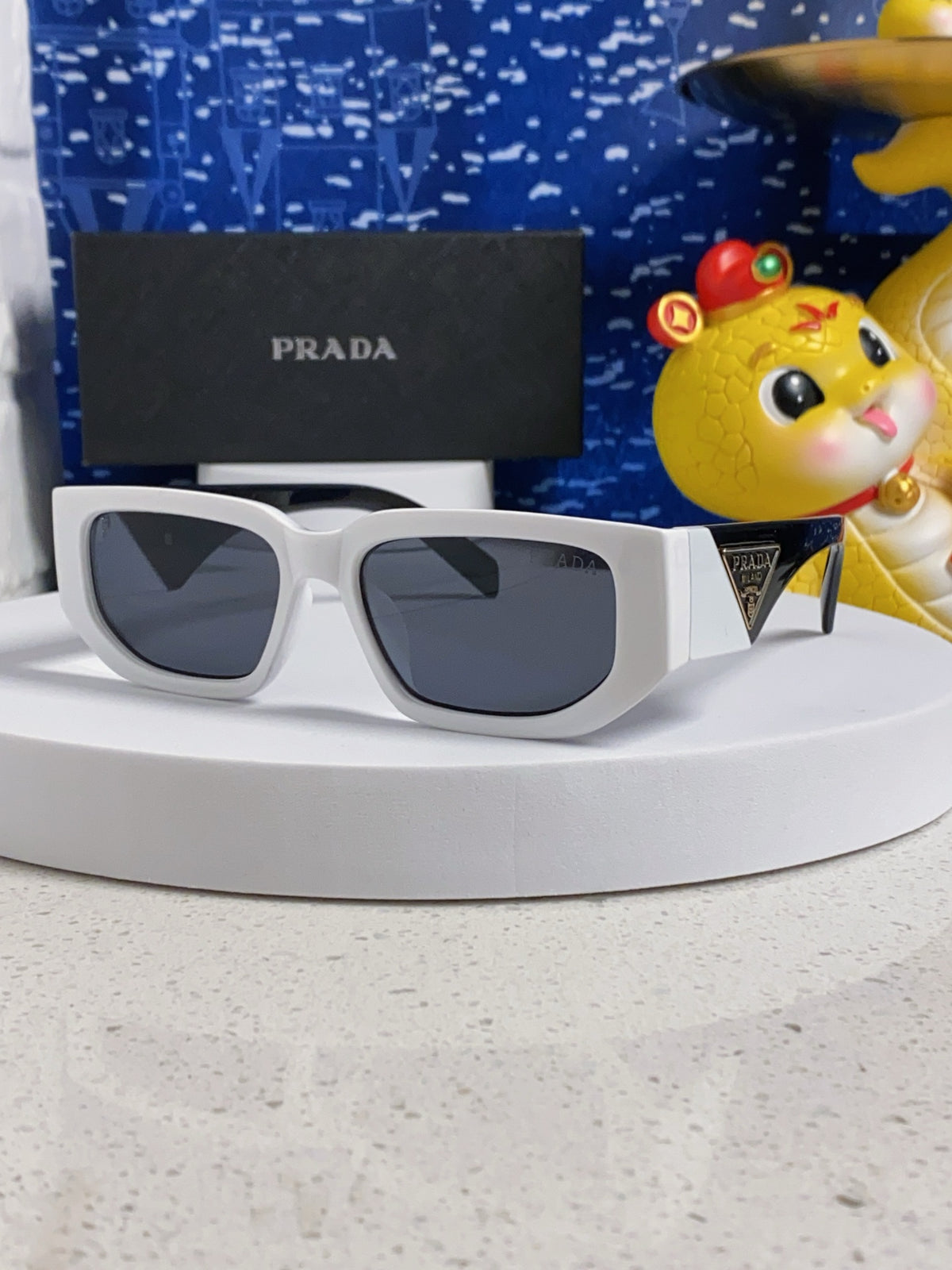 China Replica Prada Sunglasses 28usd Only