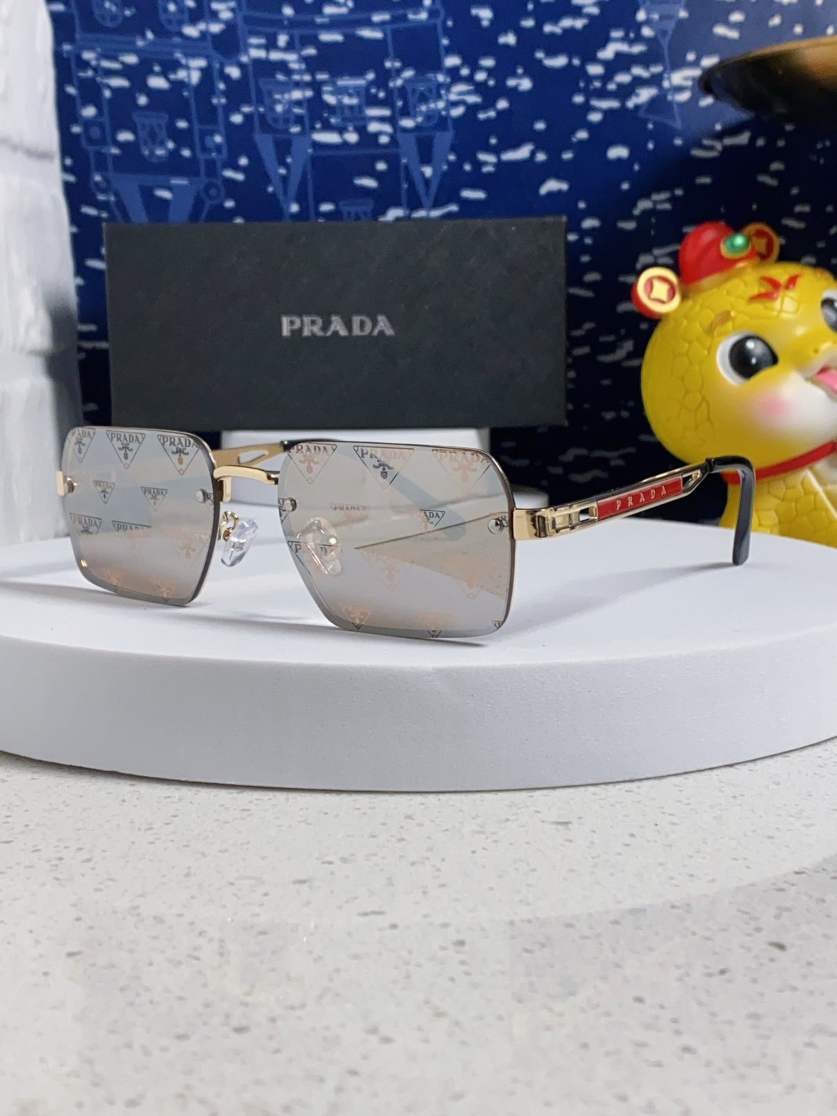 China Replica Prada Sunglasses 28usd Only