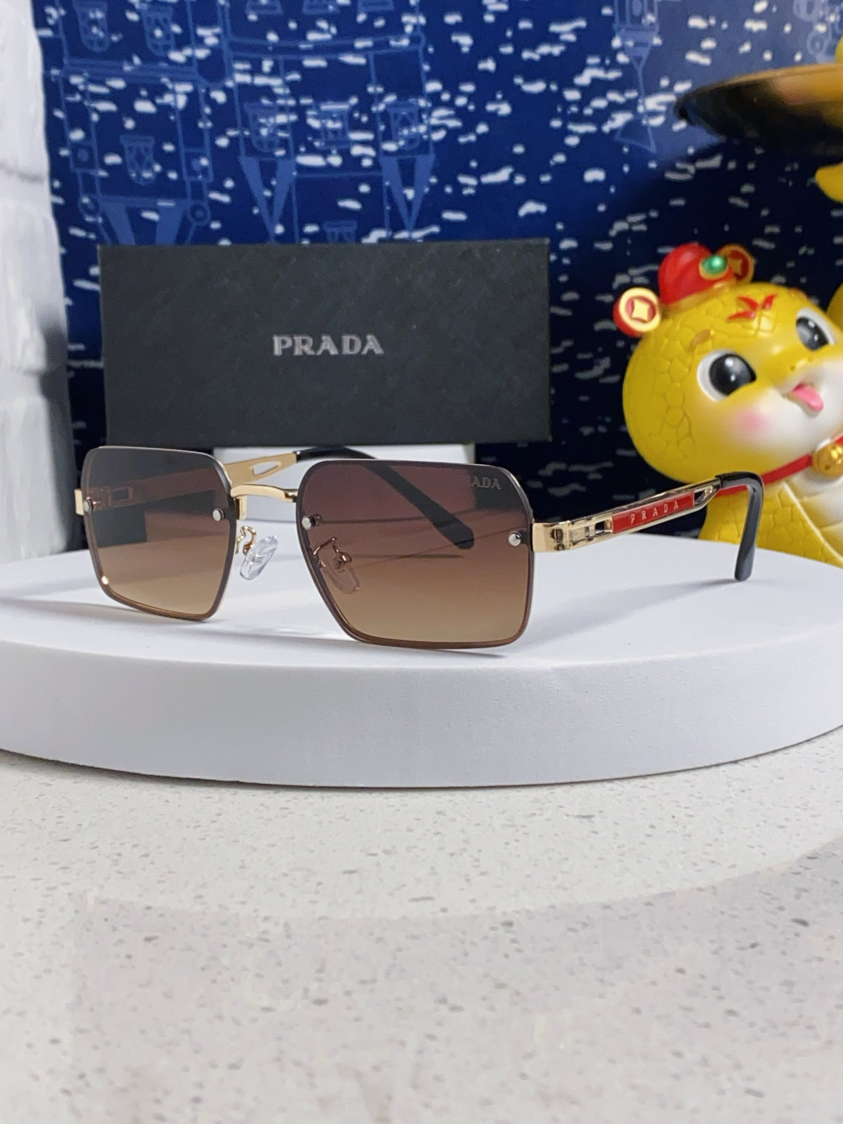China Replica Prada Sunglasses 32usd Only
