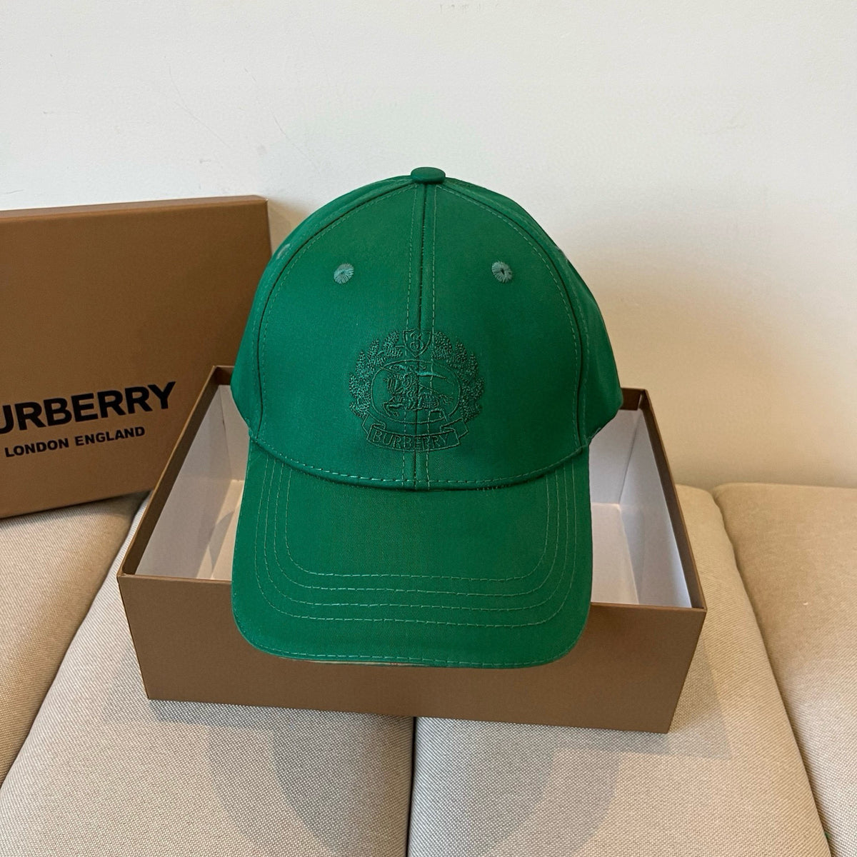 China Replica Burberry Hats 22usd Only