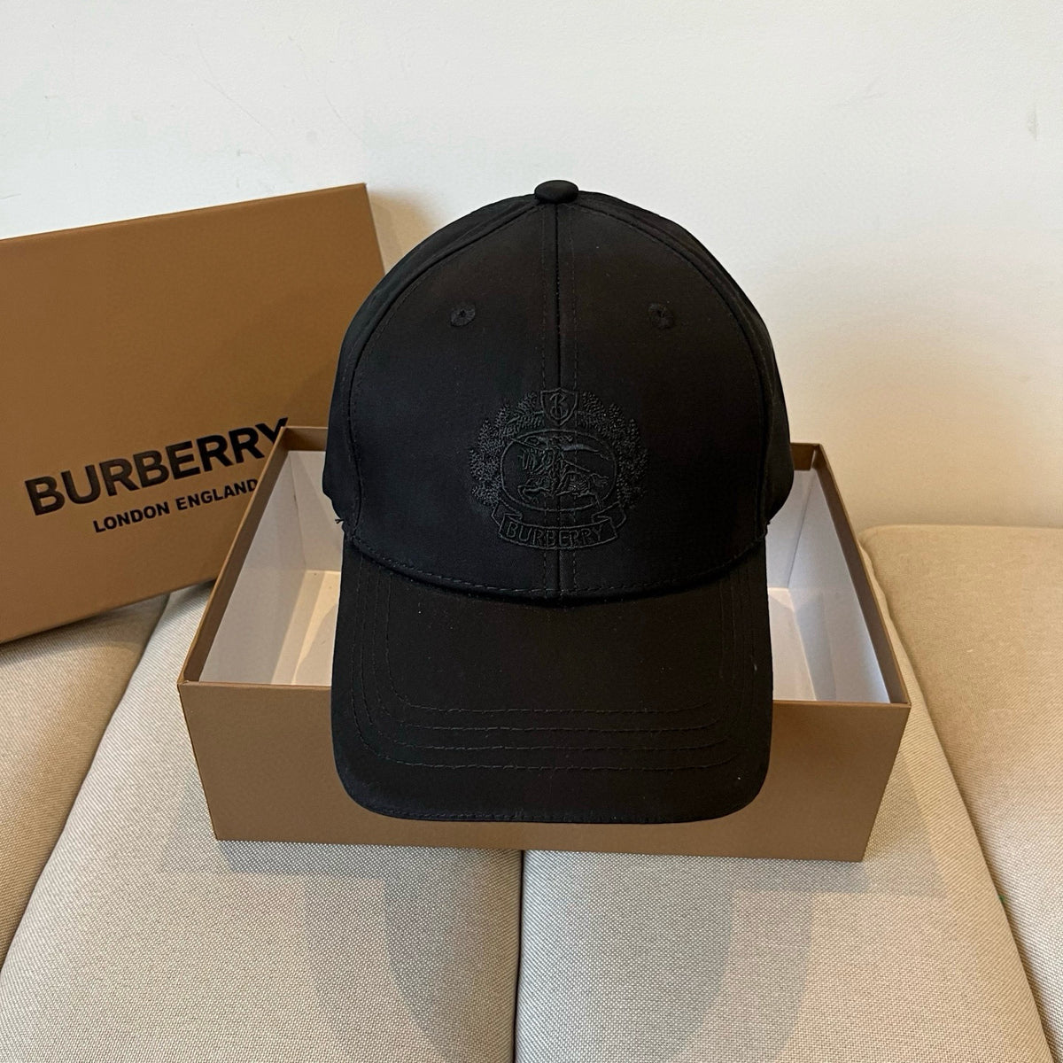 China Replica Burberry Hats 22usd Only