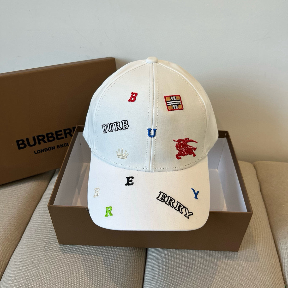 China Replica Burberry Hats 22usd Only