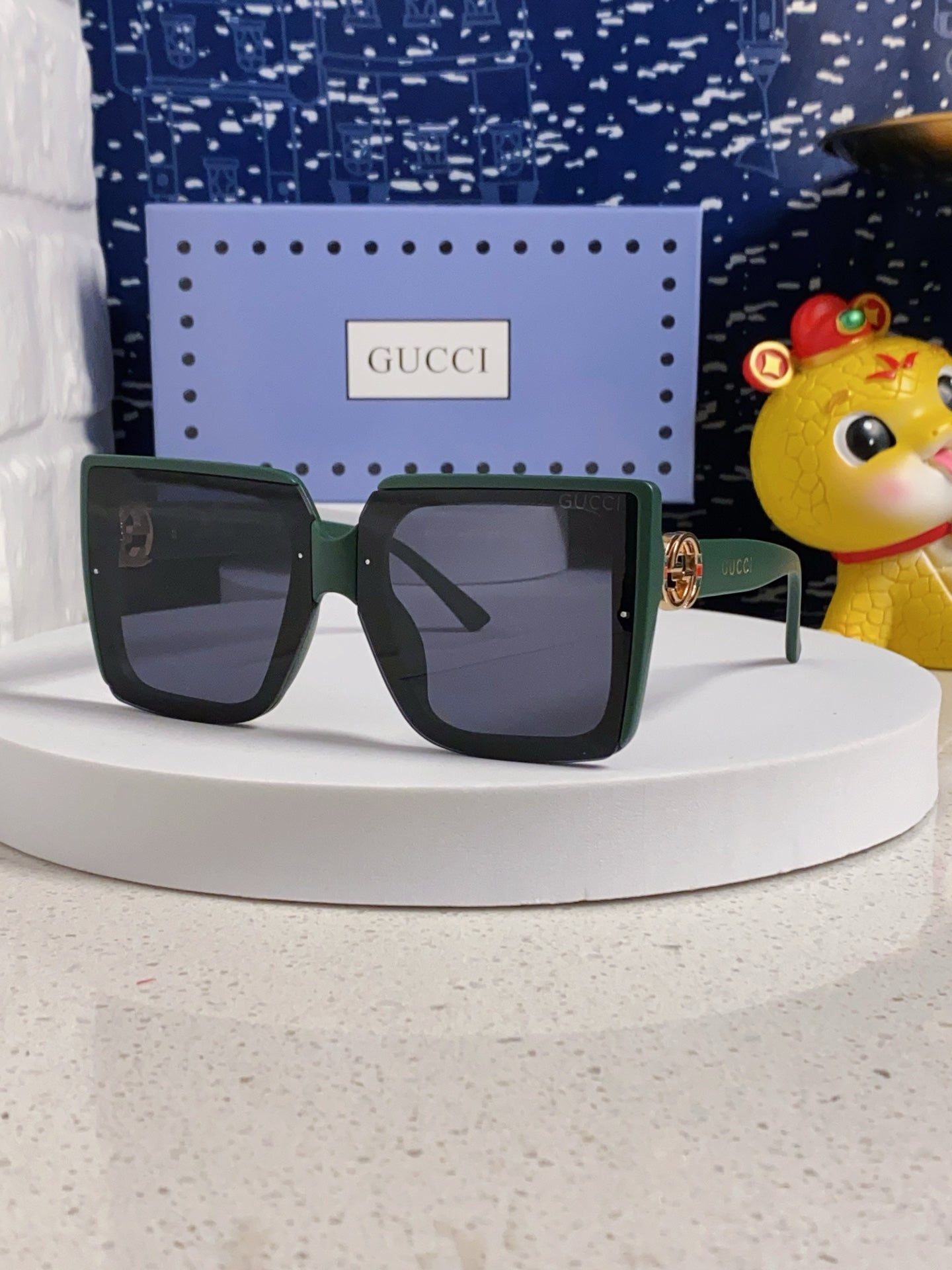 China Replica Gucci Sunglasses 32usd Only