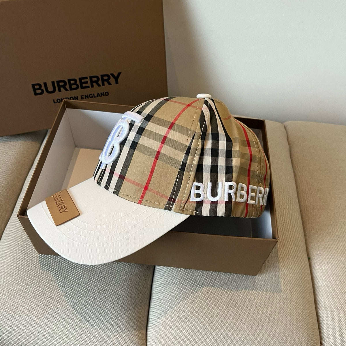 China Replica Burberry Hats 22usd Only